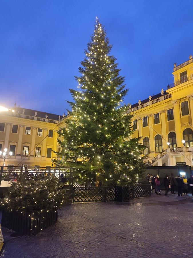 Central Mariahilfer Apartment 4 Min To The City Shopping Center And Schoenbrunn Palace Wenen Buitenkant foto